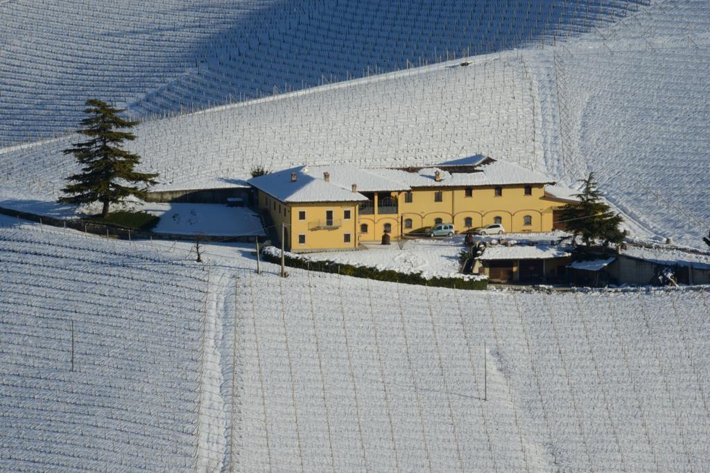 Costa Di Bussia Villa Monforte dʼAlba Buitenkant foto